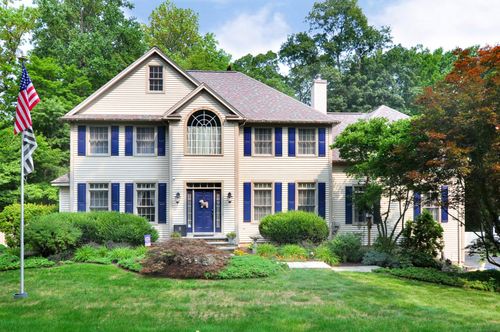 811 Bucks Hill Rd, Southbury, CT, 06488-1985 | Card Image