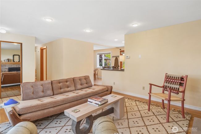1127 Adams St, House other with 3 bedrooms, 2 bathrooms and null parking in Port Townsend WA | Image 7