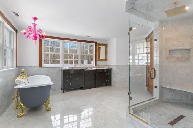 Guest Wing Primary Bath | Image 27