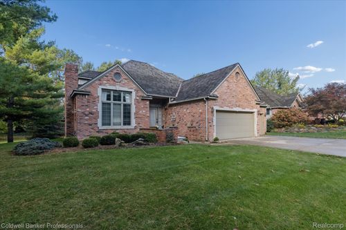 16482 Dawnlight Dr, Fenton, MI, 48430-8956 | Card Image