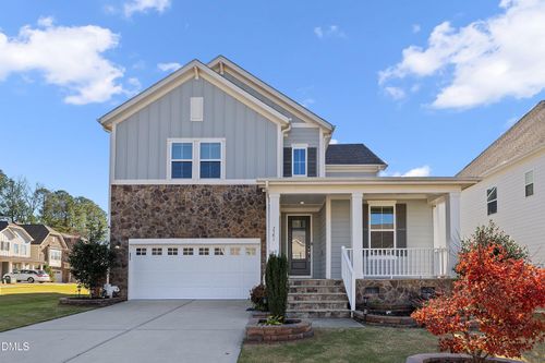 2581 Vining Branch Way, Apex, NC, 27523-8520 | Card Image