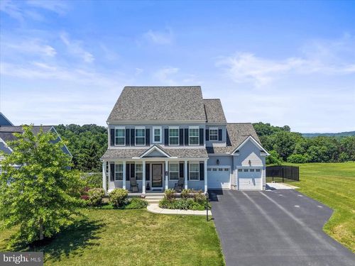 100 Hollyhock Dr, MANCHESTER, PA, 17345-9119 | Card Image