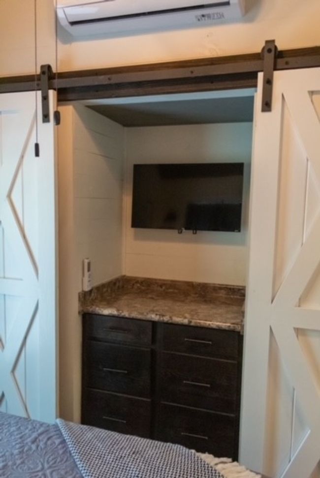 8 Holly Tree Ct, House other with 1 bedrooms, 1 bathrooms and 3 parking in Monteagle TN | Image 14