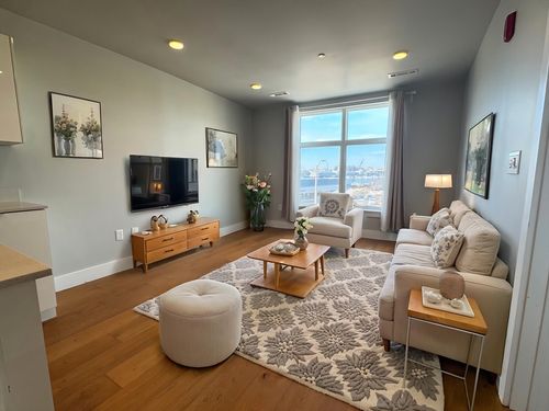 204-250 Meridian Street, Boston, MA, 02118 | Card Image
