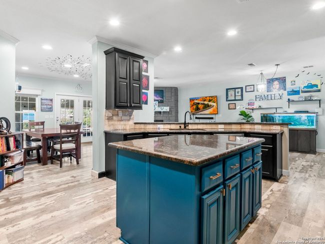 11890 Ranch Road 965, House other with 6 bedrooms, 4 bathrooms and null parking in Fredericksburg TX | Image 16