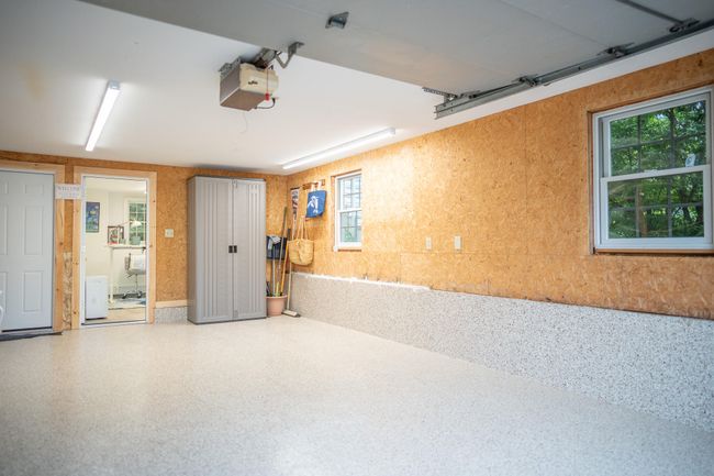 Garage | Image 58