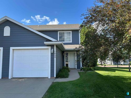 32-1432 N Conifer Pl, Sioux Falls, SD, 57107-0956 | Card Image