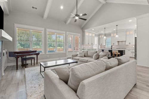 5005 Jon Oak Cv, Arlington, TN, 38002-9588 | Card Image