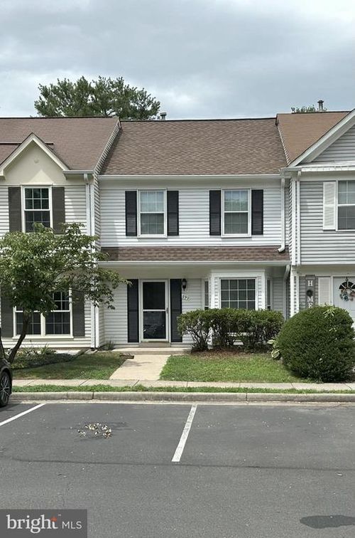 892 Smartts Ln Ne, LEESBURG, VA, 20176-4810 | Card Image