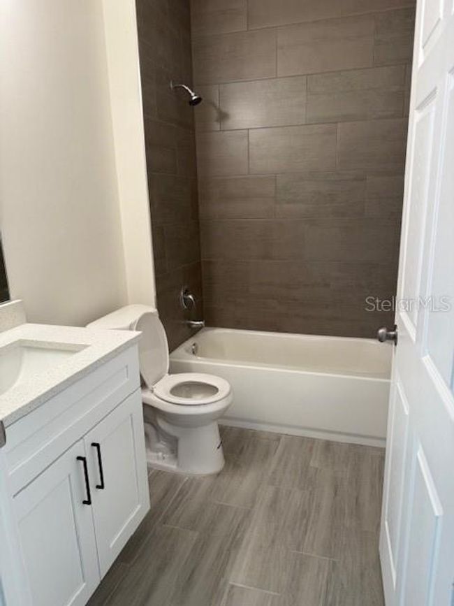 8707 Sw 131 St Pl, House other with 3 bedrooms, 2 bathrooms and null parking in OCALA FL | Image 7
