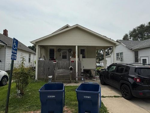 1040 3rd St, La Salle, IL, 61301-2532 | Card Image