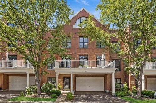 1863 Admiral Ct, Glenview, IL, 60026-8055 | Card Image