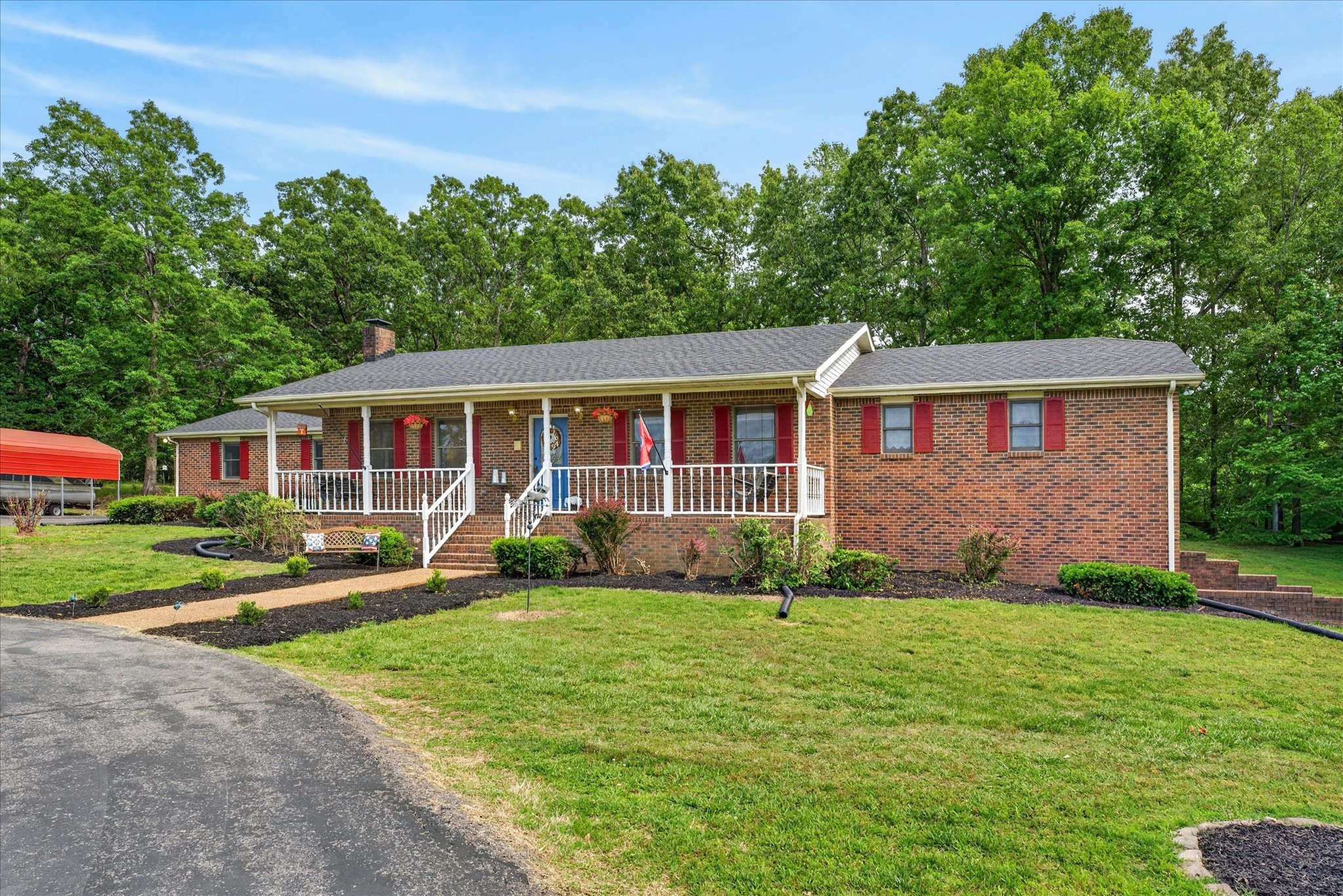 Residential in Tennessee Ridge 3
