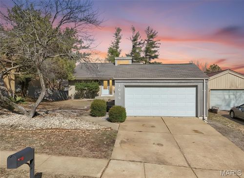 1649 Country Hill Ln, Manchester, MO, 63021-7149 | Card Image