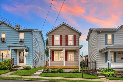 325 Fairmont St, Latrobe, PA, 15650-1944 | Card Image