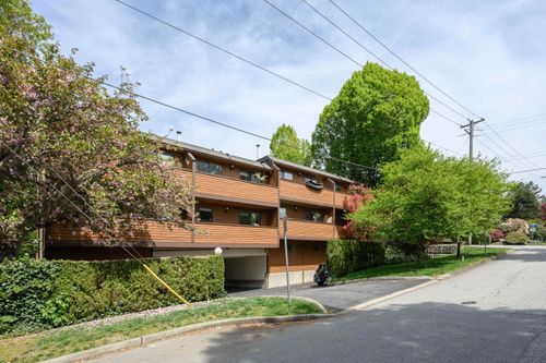 3201 Lonsdale Ave, North Vancouver, BC, V7N4G8 | Card Image