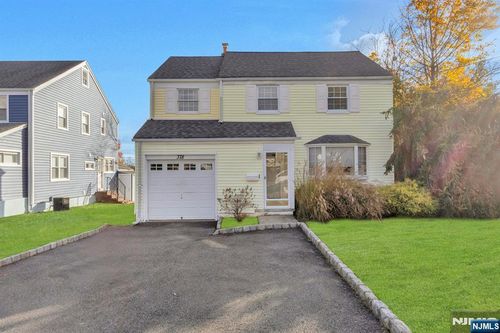 378 Windsor Rd, River Edge, NJ, 07661-2147 | Card Image