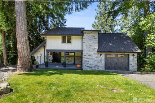 12995 Lake Shore Dr Nw, Poulsbo, WA, 98370-7024 | Card Image