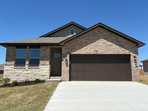 1105 W Jay St, Ozark, MO, 65721 | Card Image