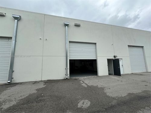 12-2001 Nw 135th Ave, MIAMI, FL, 33182-1926 | Card Image