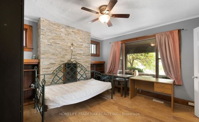 329 Rankin Ave, House other with 8 bedrooms, 3 bathrooms and 4 parking in Windsor ON | Image 7