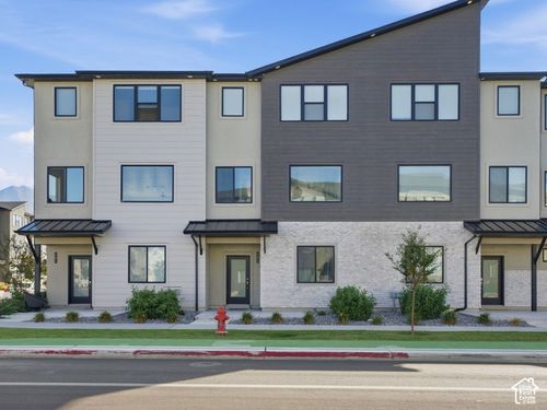 483 S 900 W, American Fork, UT, 84003-5651 | Card Image