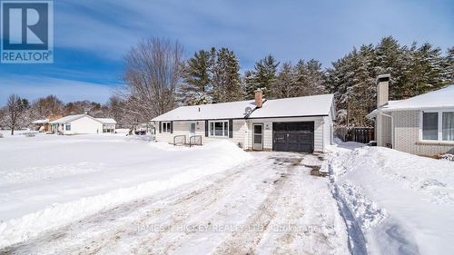 33416 Hwy 17 Highway W, Deep River, ON, K0J1P0 | Card Image