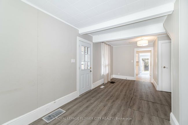 189 Dundas St N, House attached with 3 bedrooms, 2 bathrooms and 5 parking in Cambridge ON | Image 17
