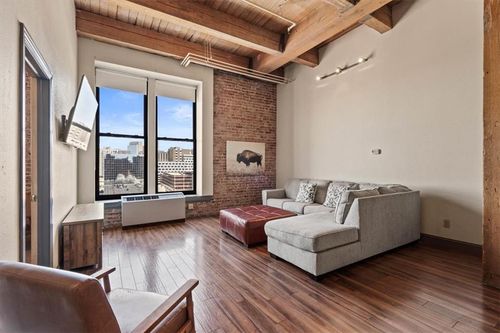 apt-414-308 W 8th St, Kansas City, MO, 64105-1549 | Card Image