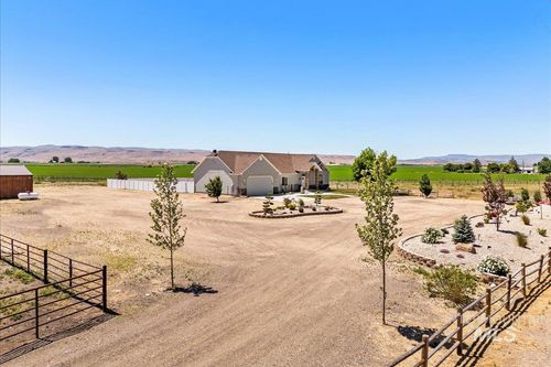 3229 Market Rd, Homedale, ID, 83628-3690 | Card Image