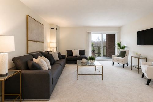 414-50-56 Broadlawn Park, Chestnut Hill, MA, 02467-3511 | Card Image