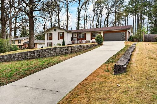 3297 N Embry Cir, Atlanta, GA, 30341-4207 | Card Image
