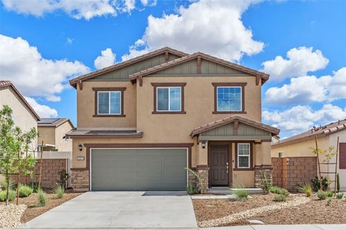 28876 Camaro Dr, Winchester, CA, 92596-8068 | Card Image