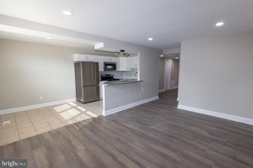 10040 Jeanes St, PHILADELPHIA, PA, 19116-3670 | Card Image