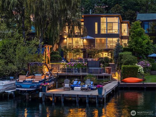 1318 Lakeside Ave S, Seattle, WA, 98144-4024 | Card Image