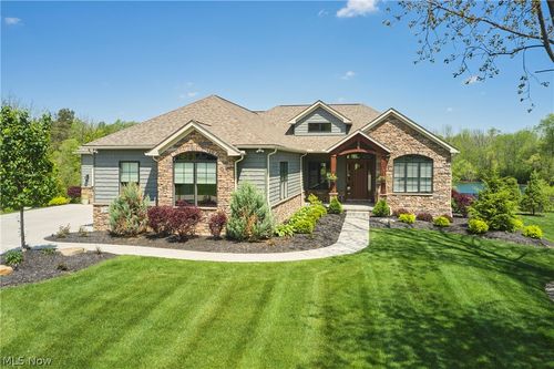 2141 Hayden Drive, Hinckley, OH, 44233 | Card Image