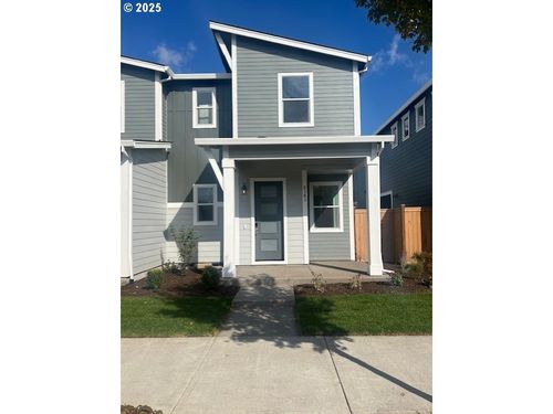 8383 Se Blanton St, Hillsboro, OR, 97123-2267 | Card Image