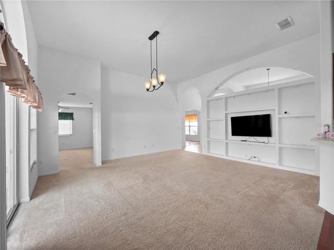4633 Huron Bay Cir, House other with 4 bedrooms, 2 bathrooms and null parking in Kissimmee FL | Image 13