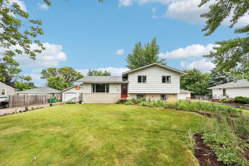 1720 69th Avenue N, Brooklyn Center, MN, 55430 | Card Image