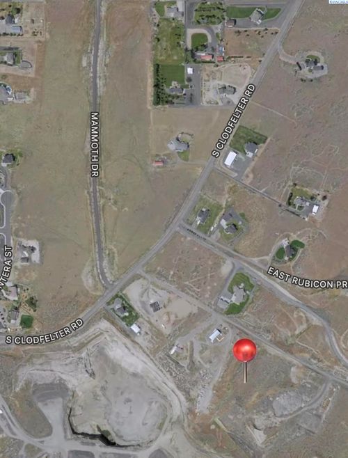 33023 S Clodfelter Rd, Kennewick, WA, 99338-9328 | Card Image