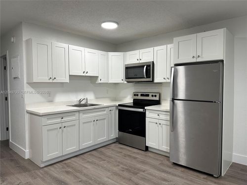 3-3660 Ne 11th Ave, Oakland Park, FL, 33334-2967 | Card Image