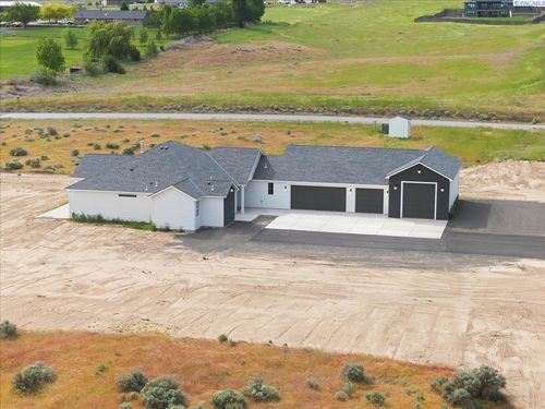 29183 Mammoth Dr, Kennewick, WA, 99338 | Card Image