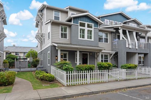 127 Firefly Lane, Napa, CA, 94558 | Card Image