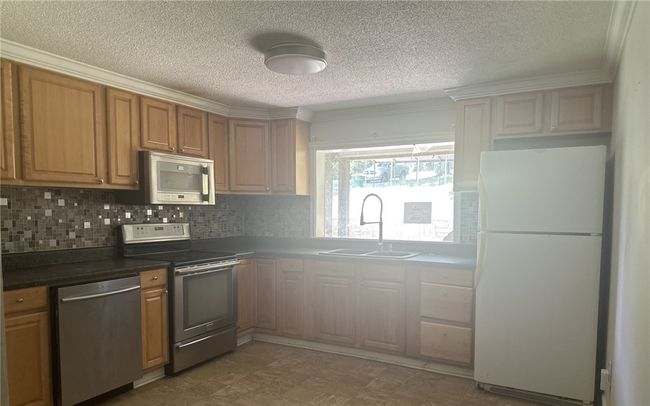 7768 Ekom Beach Rd, House other with 3 bedrooms, 2 bathrooms and null parking in Ware Shoals SC | Image 8