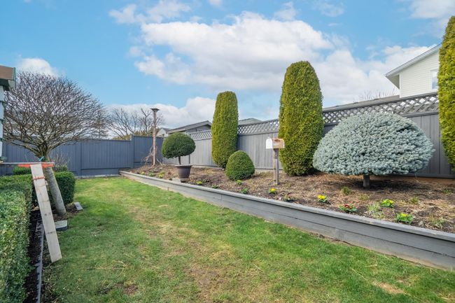 44969 Bedford Place, House other with 3 bedrooms, 2 bathrooms and 2 parking in Chilliwack BC | Image 28