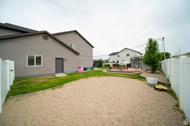 363 2800, House other with 6 bedrooms, 4 bathrooms and 9 parking in Vernal UT | Image 43