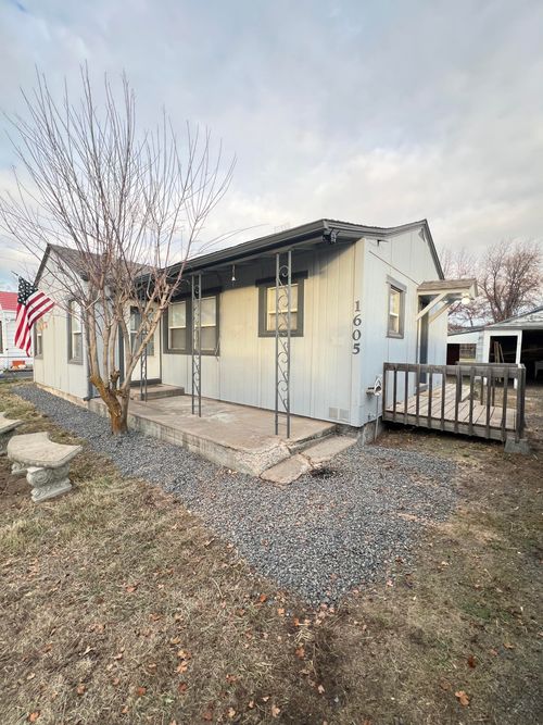 1605 Avalon St, Klamath Falls, OR, 97603-4426 | Card Image