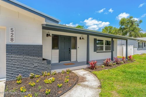 528 Poinsettia Ave, Titusville, FL, 32796-3725 | Card Image