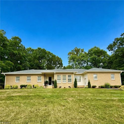 1005 Colonial Drive, Albemarle, NC, 28001 | Card Image