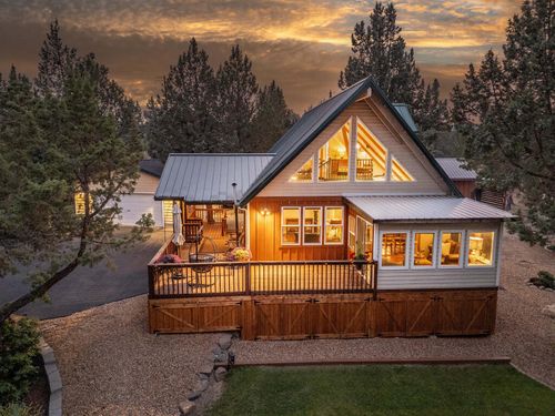 21260 Limestone Ave, Bend, OR, 97703-8961 | Card Image